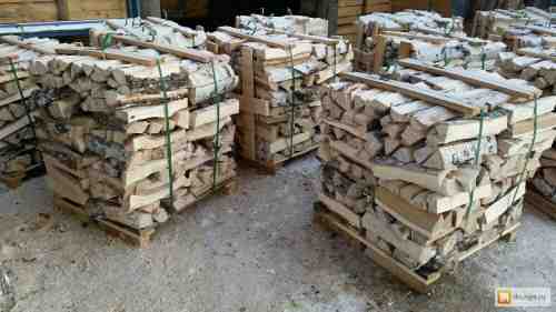 Колотые березовые дрова на поддонах